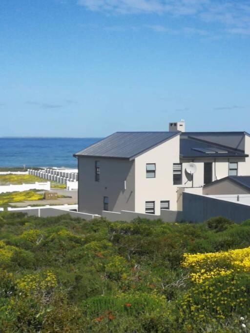 Pearl Haven, Coastal Comfort Just Steps From The Shore! Villa Yzerfontein Exterior photo